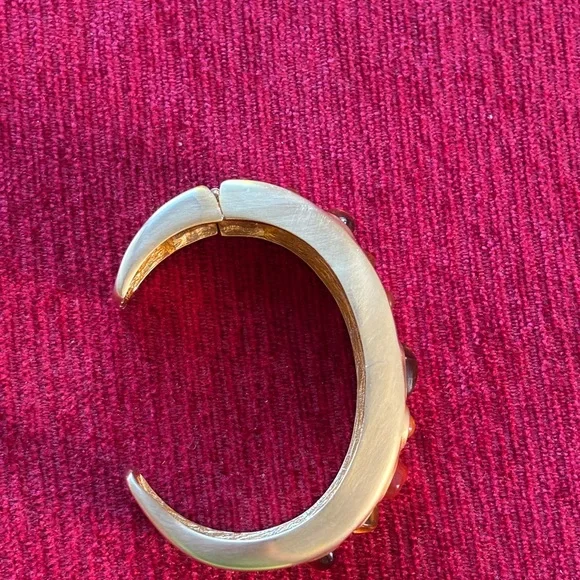 Les Bernard Vintage Gold Gripoix Hinge Bangle - Picture 8 of 9